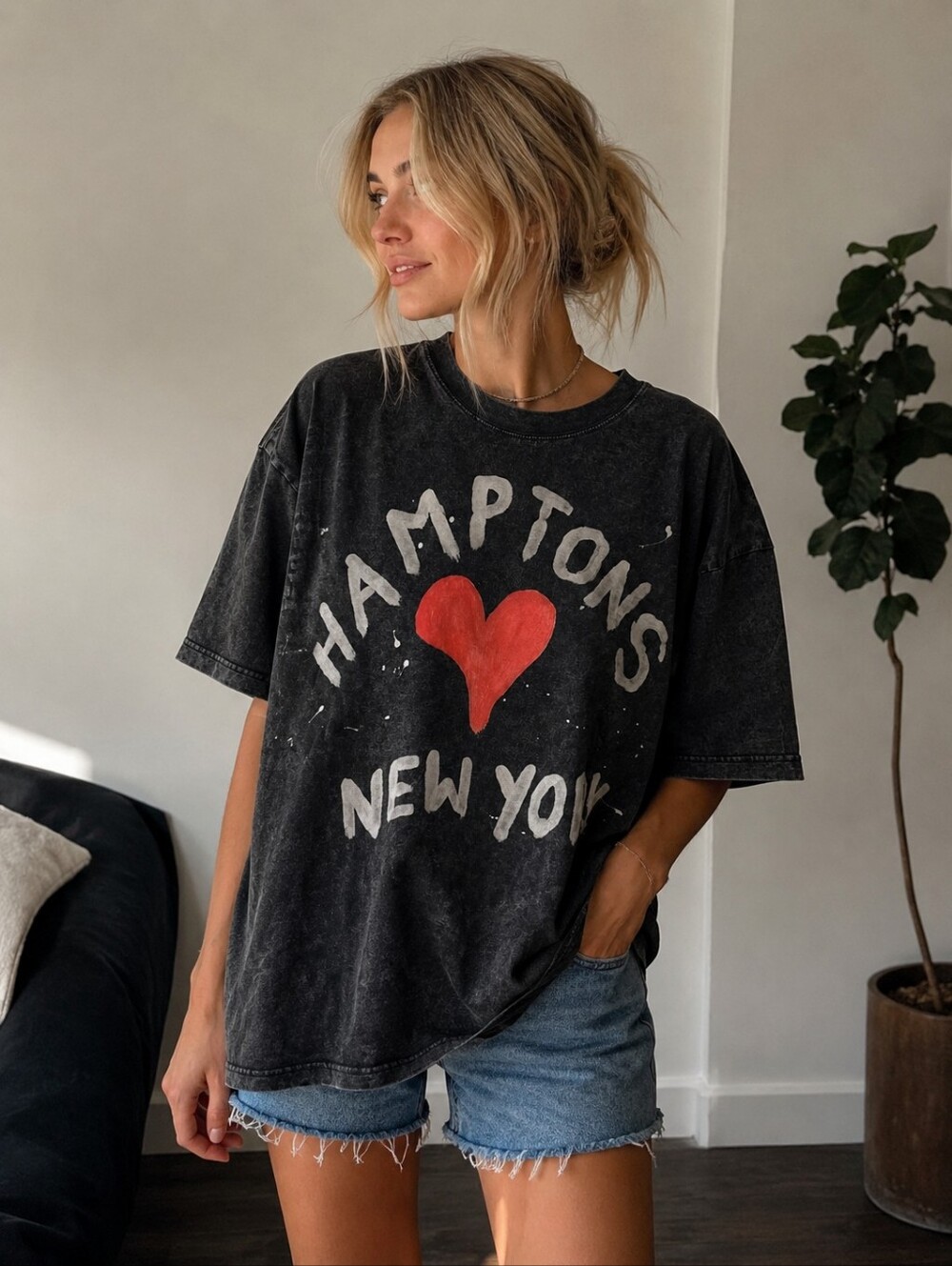 Black Hamptons New York T-Shirt